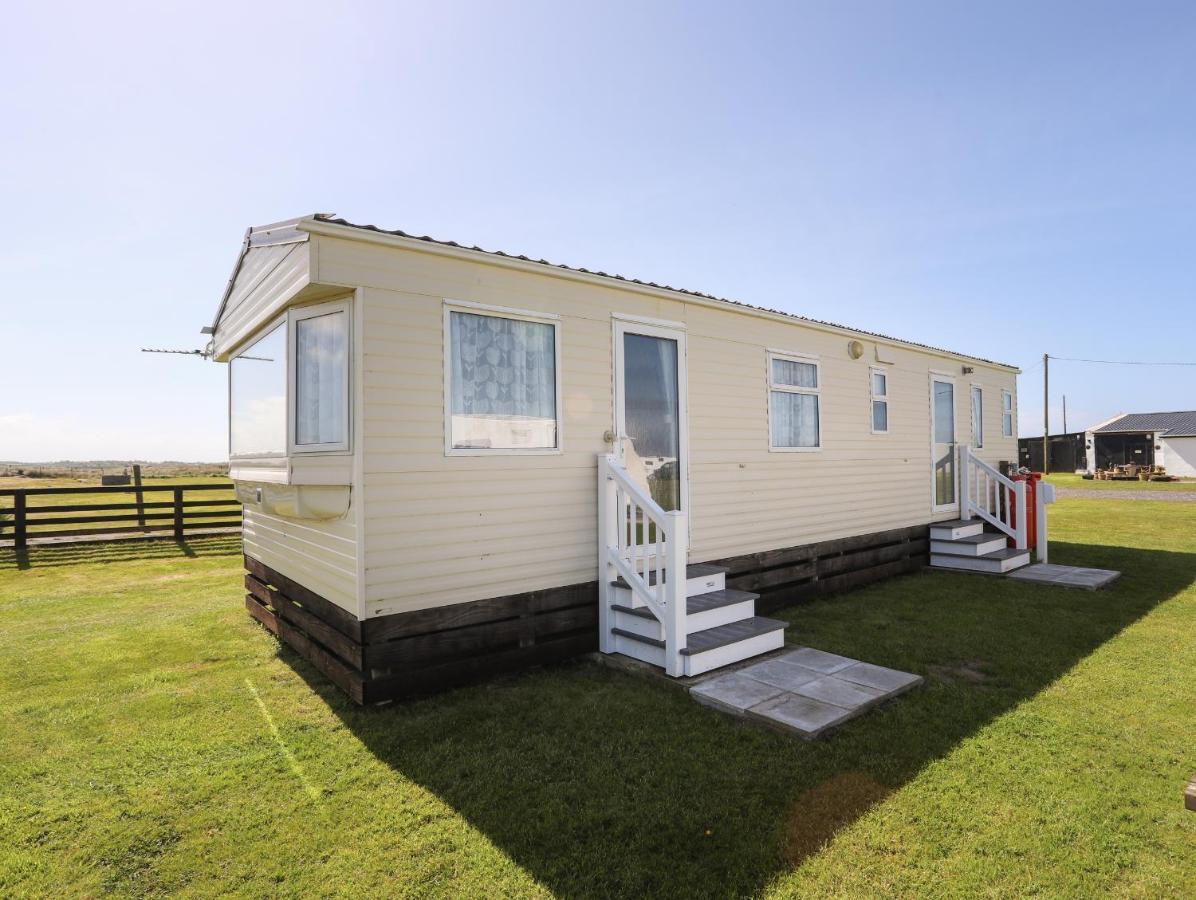 Trewan Chalet Holyhead Ngoại thất bức ảnh